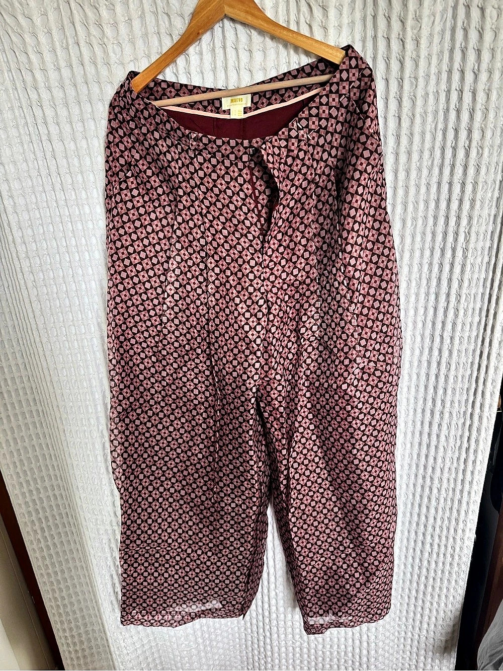 NWOT, Maeve by Anthropologie Wide Leg Geometric Pants in Burgundy & Pink Size 14 - Picture 2 of 5